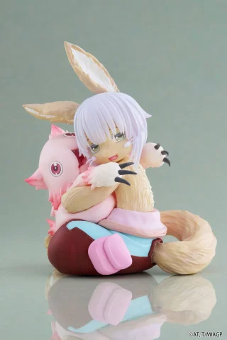 Produktbild zu Made in Abyss - Desktop Cute - Nanachi & Mitty
