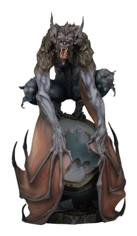 Produktbild zu Batman - Premium Format Figure - Man-Bat