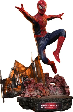 Produktbild zu Spider-Man - Scale Action Figure - Spider-Man (Battle Damaged Version)