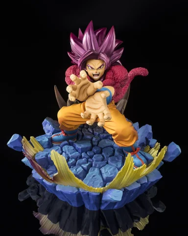 Produktbild zu Dragon Ball - FiguartsZERO - Super Saiyan 4 Son Goku