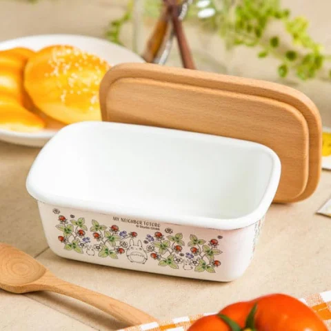 Produktbild zu Mein Nachbar Totoro - K&uuml;chenutensilien - Butterdose mit Holzdeckel (Soot Sprites)